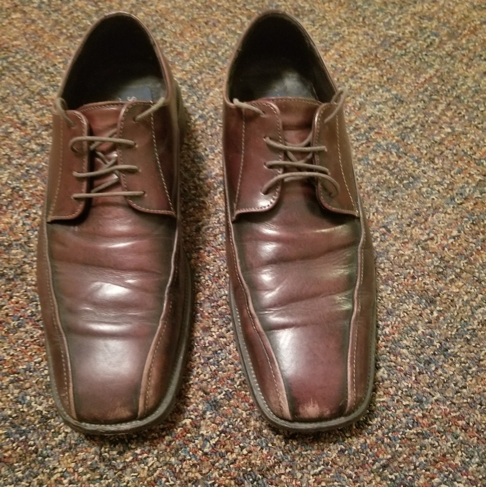 STAFFORD handcrafted mens dress shoes size 10.5